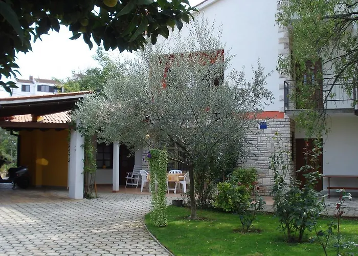 Sandra House With Apartment