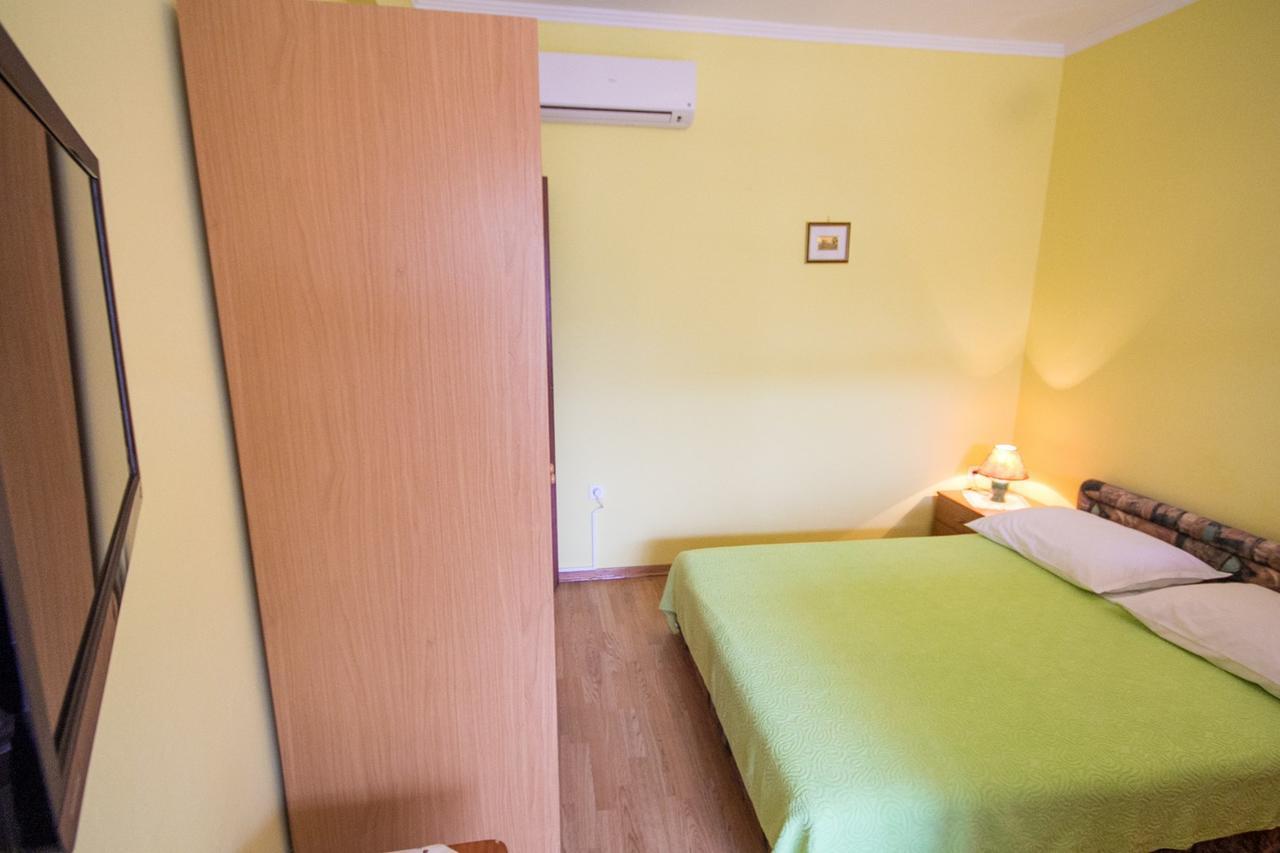 Sandra House With Apartment *